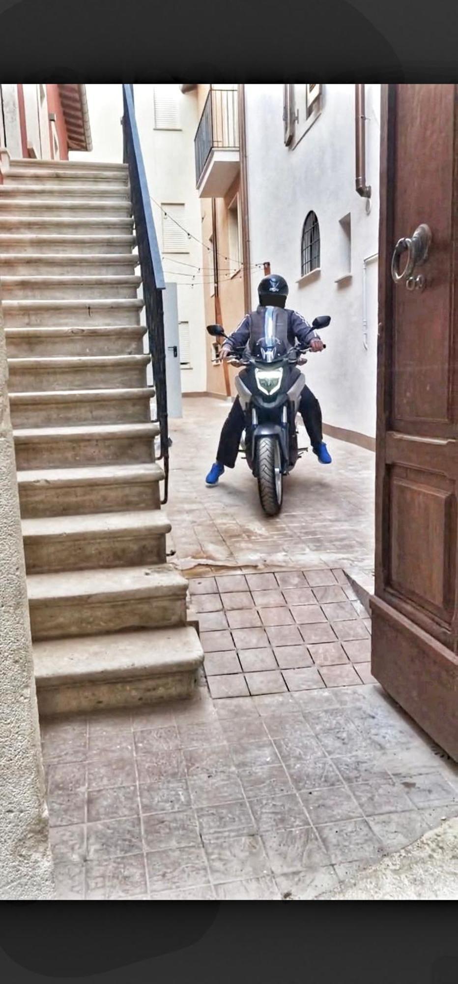 Vagabondando Travel House Villa LʼAquila Екстериор снимка